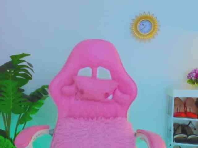 AlexaJhonson10 webcam