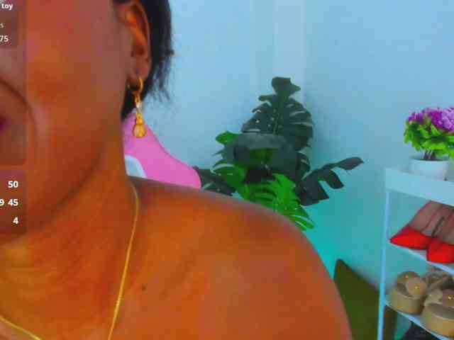 AlexaJhonson10 webcam