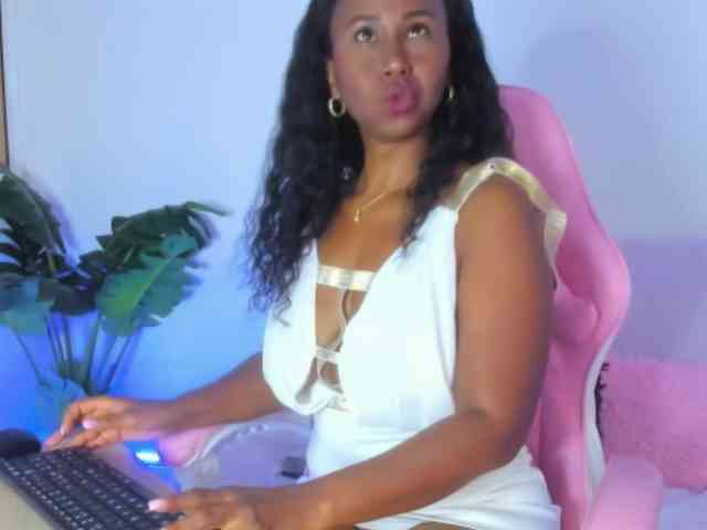 AlexaJhonson10 webcam