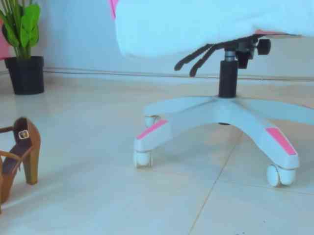 AlexaJhonson10 webcam