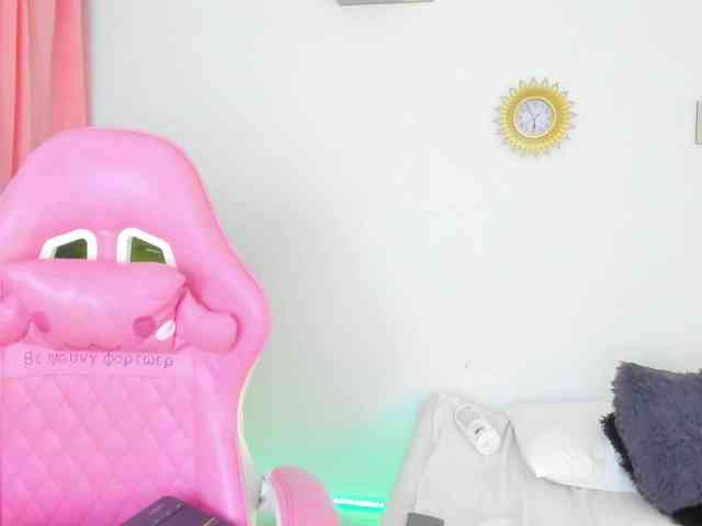 AlexaJhonson10 webcam