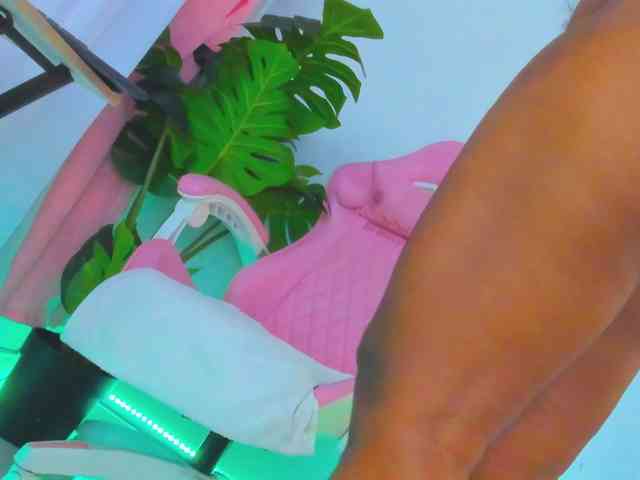 AlexaJhonson10 webcam