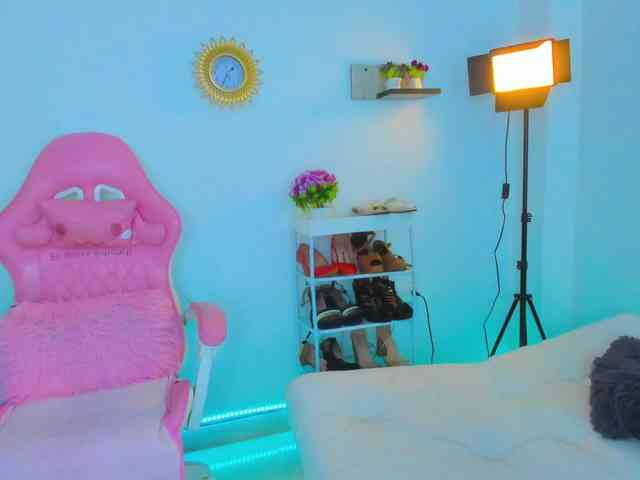 AlexaJhonson10 webcam