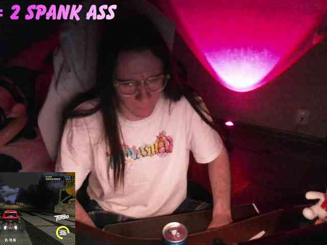 izilizi-24 Live Webcam on BongaCams