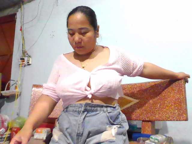 le modèle SexyQueen86 est en webcam porno dans un show sur le site bongacams, il possède les tags suivants: Asian,Brunette,Trimmed