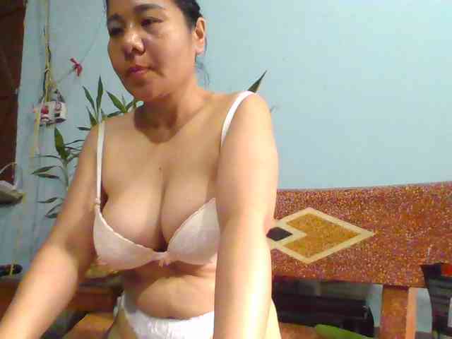 SexyQueen86 webcam