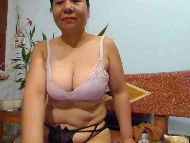 SexyQueen86 webcam