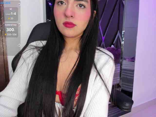 LennaBlair webcam