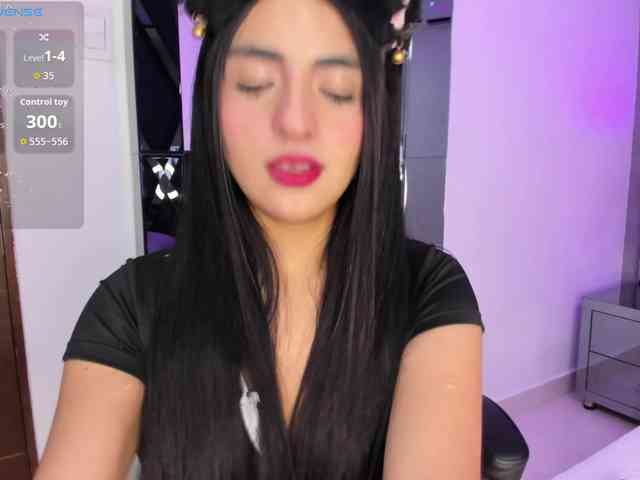 LennaBlair webcam