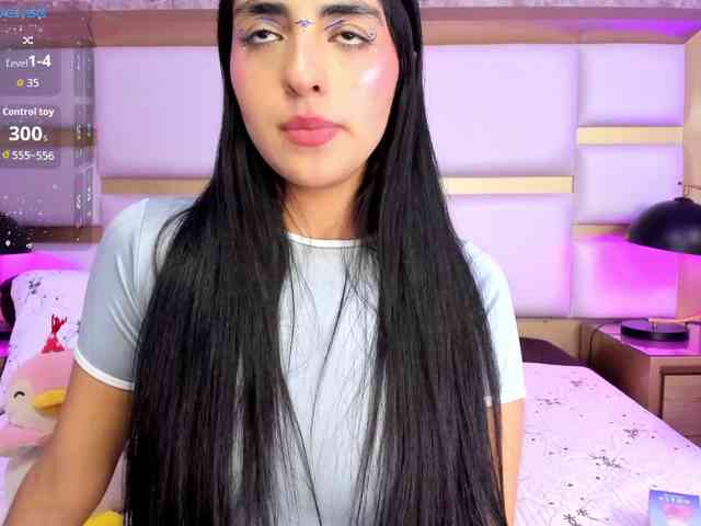 LennaBlair webcam