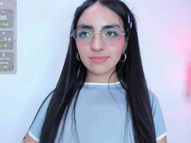 LennaBlair webcam