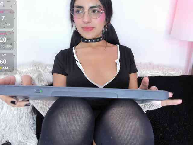 hot striptease LennaBlair