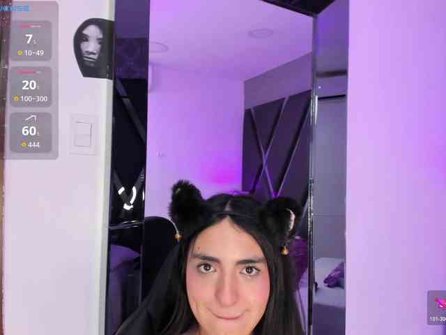 LennaBlair webcam