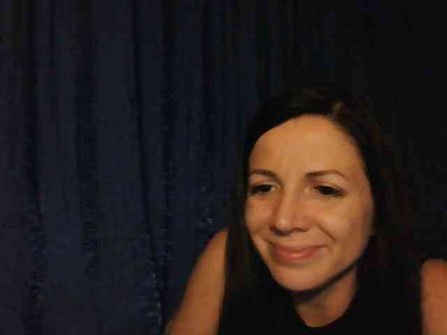 AlikaLorensTalk webcam
