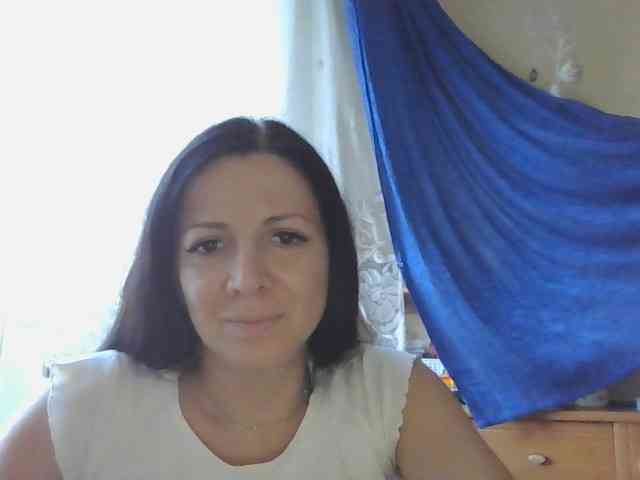 AlikaLorensTalk webcam