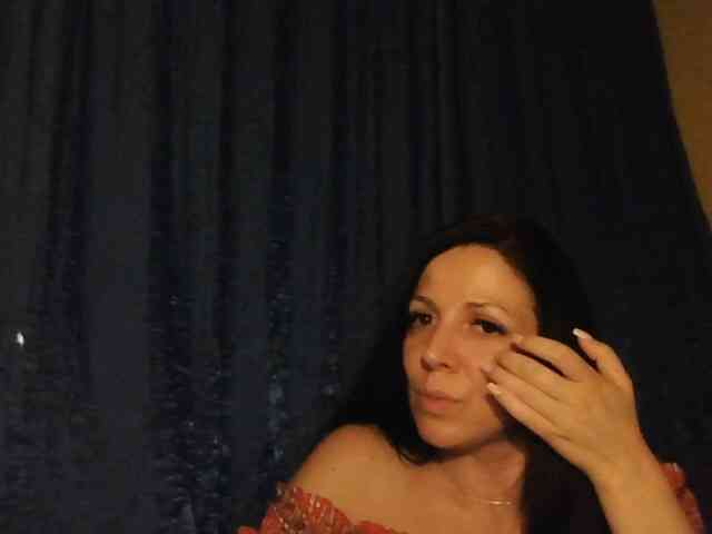 AlikaLorensTalk webcam