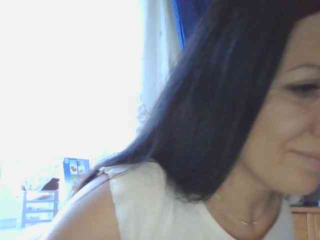 AlikaLorensTalk webcam