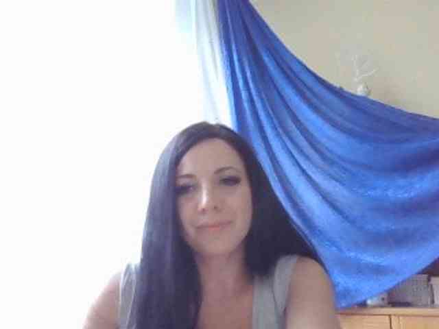 AlikaLorensTalk webcam