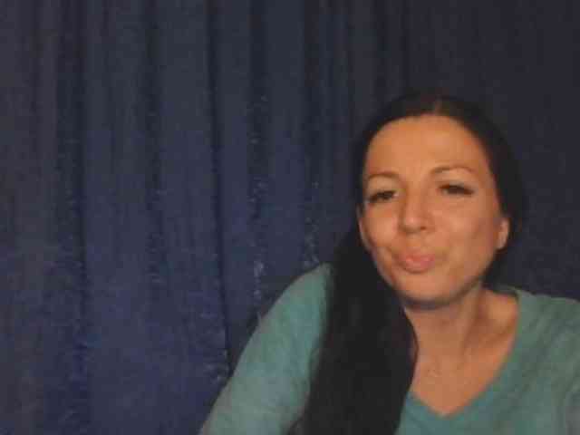 AlikaLorensTalk webcam