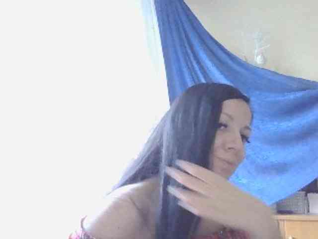 AlikaLorensTalk webcam