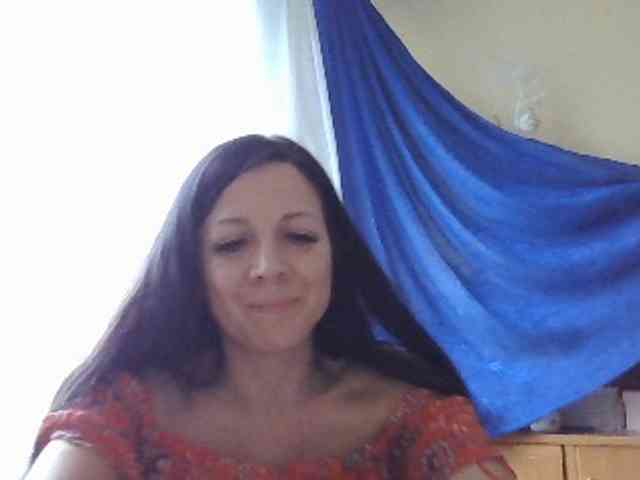 AlikaLorensTalk webcam