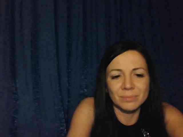 AlikaLorensTalk webcam