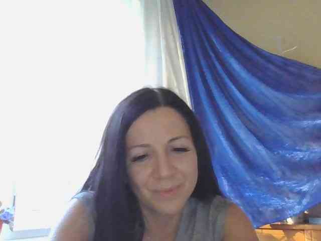 AlikaLorensTalk webcam