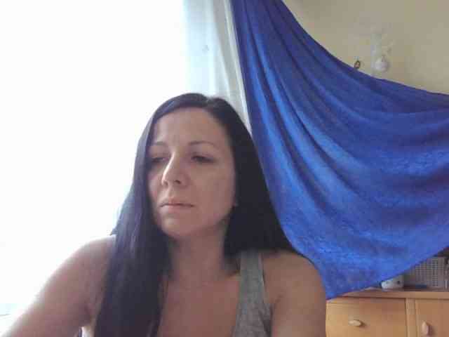 AlikaLorensTalk webcam