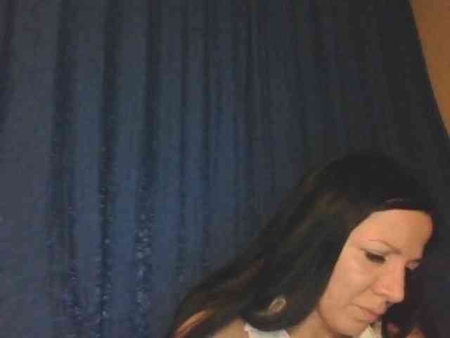 AlikaLorensTalk webcam