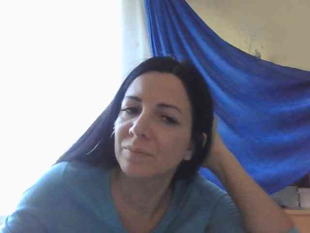 AlikaLorensTalk webcam