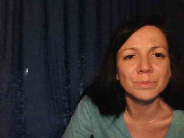 AlikaLorensTalk webcam