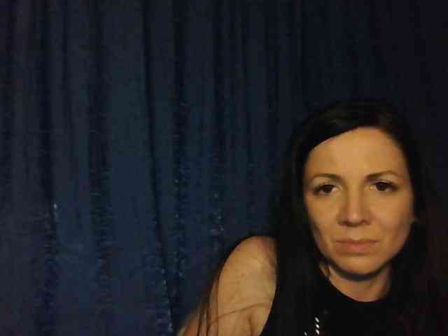 AlikaLorensTalk webcam