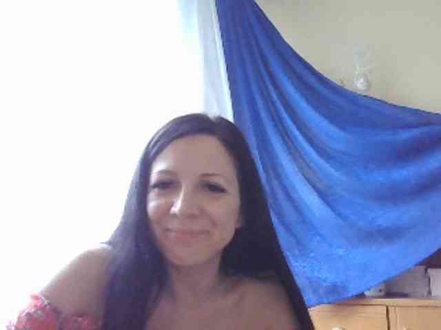 AlikaLorensTalk webcam