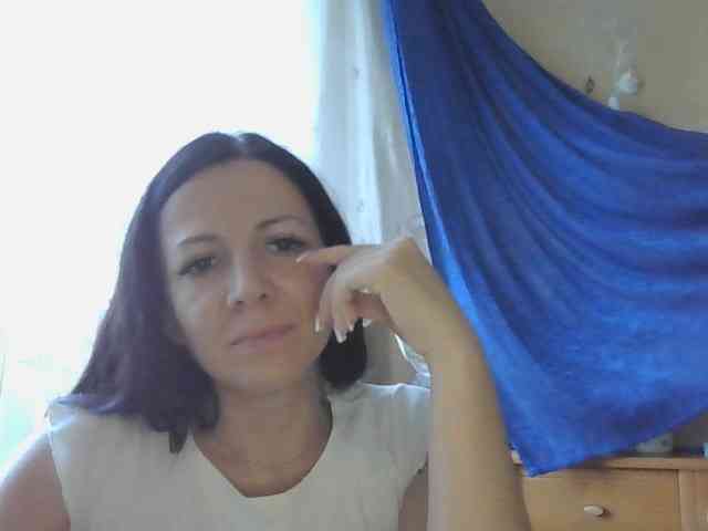AlikaLorensTalk webcam