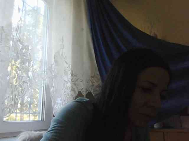 AlikaLorensTalk webcam