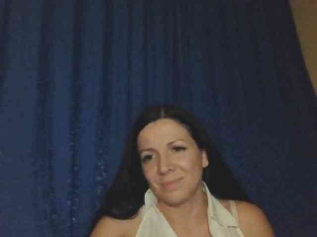 AlikaLorensTalk webcam