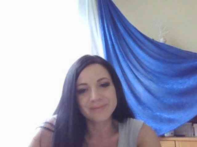 AlikaLorensTalk Live Webcam on BongaCams
