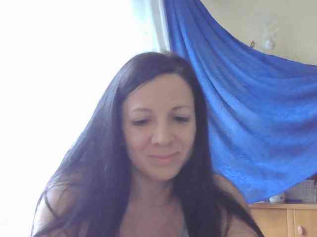 AlikaLorensTalk webcam