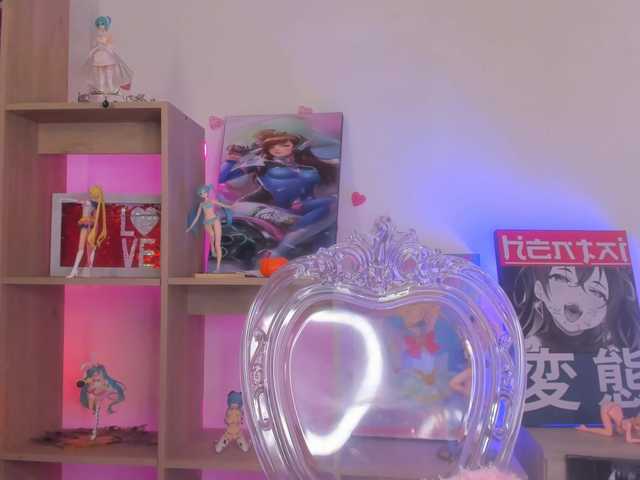 MIA-MORALEZ's BongaCams show and profile