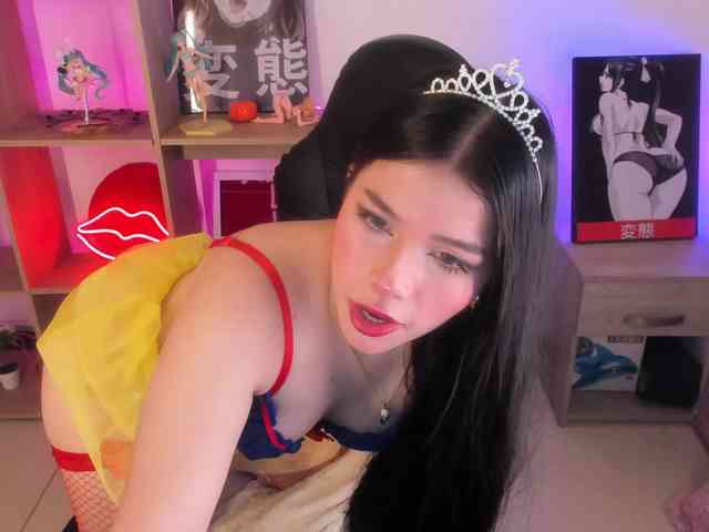 MIA-MORALEZ Live Webcam on BongaCams