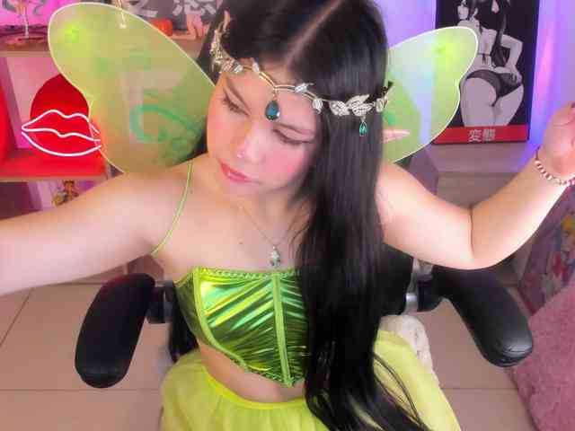 Mia_Moralez webcam
