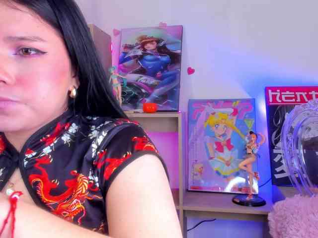 MIA-MORALEZ Live Webcam on BongaCams