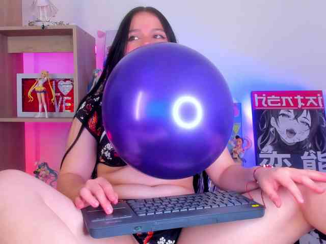 MIA-MORALEZ Live Webcam on BongaCams