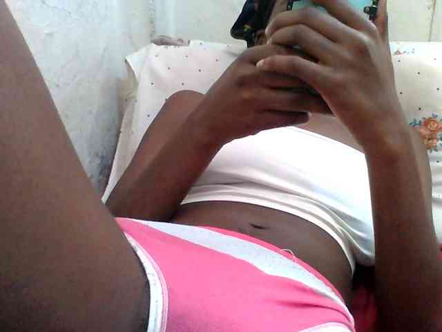 Melodious-Liz webcam