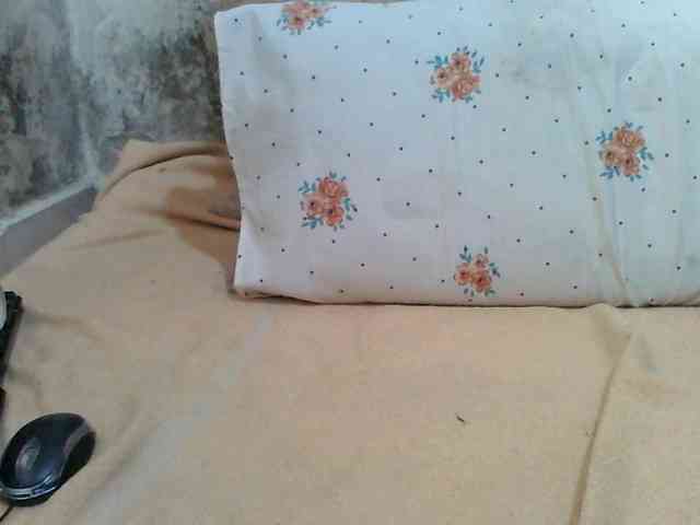 Melodious-Liz webcam