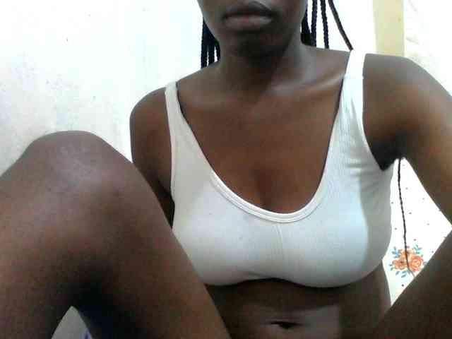 Melodious-Liz webcam