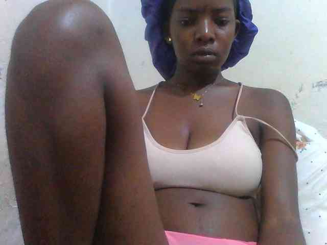 Melodious-Liz webcam