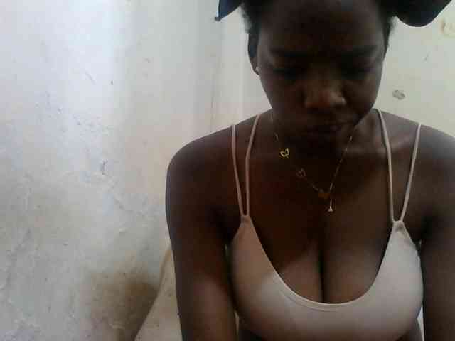 Melodious-Liz webcam