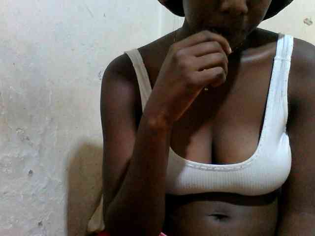 Melodious-Liz webcam