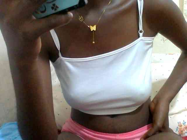 Melodious-Liz webcam